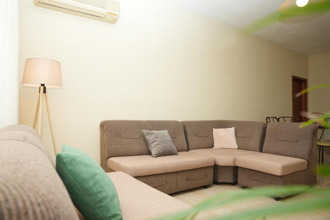 Ogi'S Central Apartment Tirana Exterior photo