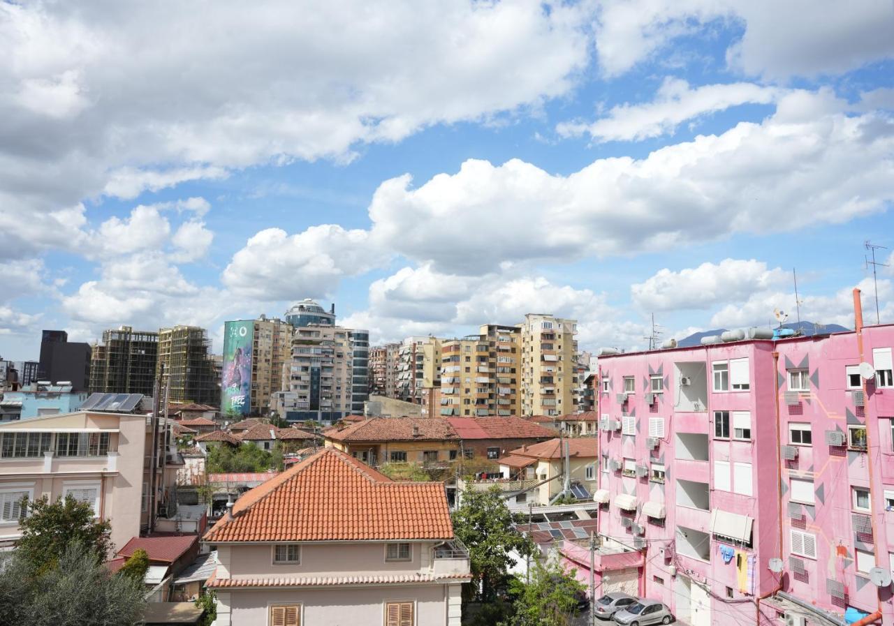 Ogi'S Central Apartment Tirana Exterior photo
